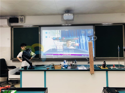 廣東省深圳市紅嶺中學石廈初中部2_副本.jpg