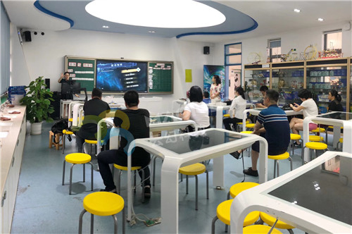 廣東省深圳市南山區第二外國語學校1_副本.jpg