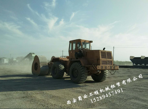 西安沖擊壓路機